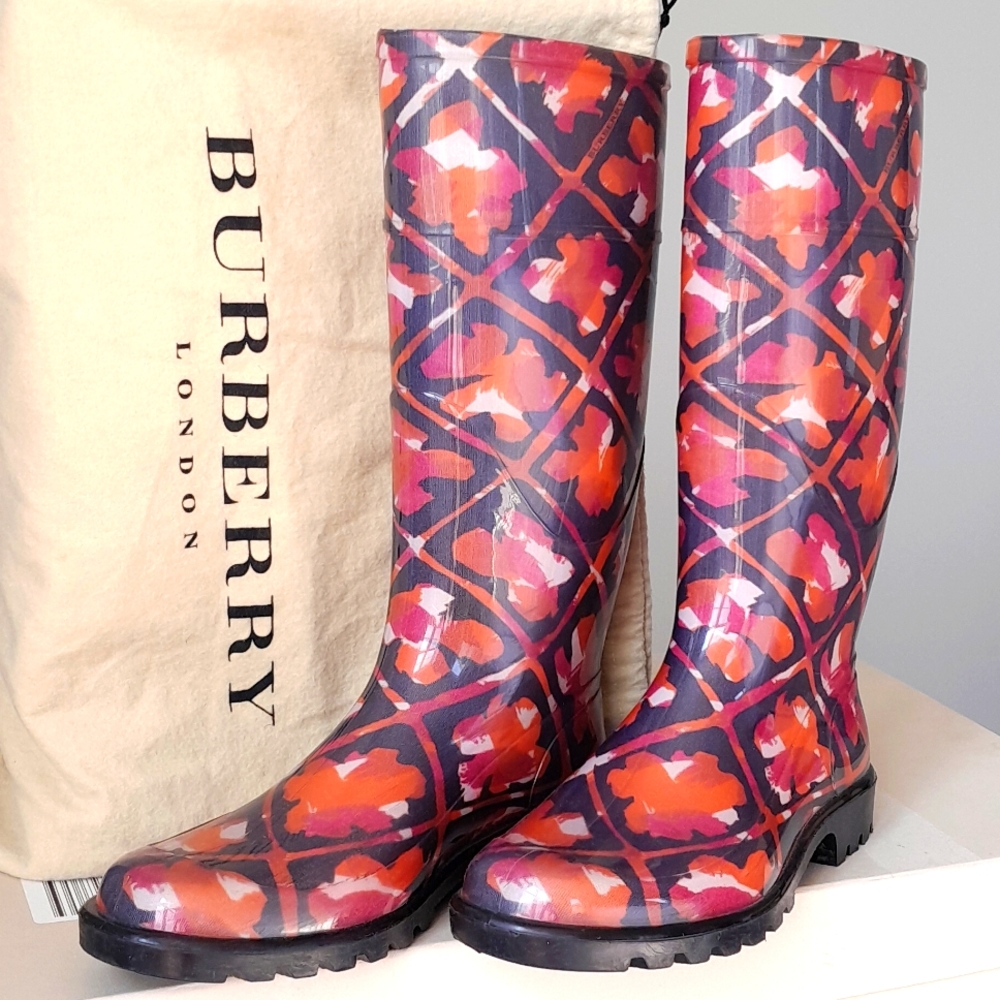 Burberry Boots in Girly Pink, Orange, Grey Check - Gently Used